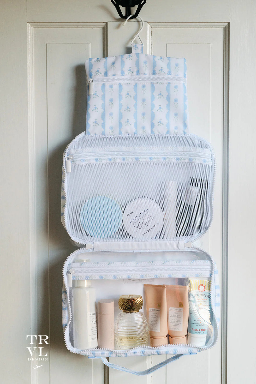 BundleUp Hanging Toiletry Bag - Blue Ribbon Floral